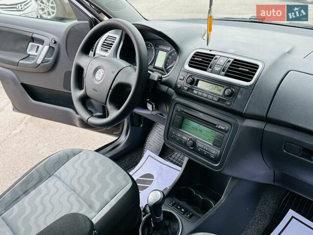 Черный Шкода Фабия, объемом двигателя 1.4 л и пробегом 175 тыс. км за 6300 $, фото 31 на Automoto.ua