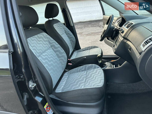 Чорний Шкода Фабія, об'ємом двигуна 1.4 л та пробігом 205 тис. км за 4999 $, фото 26 на Automoto.ua