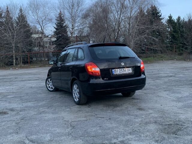 Черный Шкода Фабия, объемом двигателя 1.4 л и пробегом 228 тыс. км за 6999 $, фото 3 на Automoto.ua
