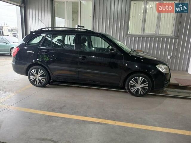 Черный Шкода Фабия, объемом двигателя 1.4 л и пробегом 194 тыс. км за 5500 $, фото 21 на Automoto.ua