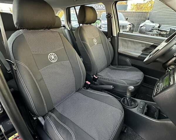 Черный Шкода Фабия, объемом двигателя 1.39 л и пробегом 172 тыс. км за 5999 $, фото 23 на Automoto.ua