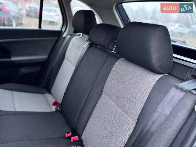 Черный Шкода Фабия, объемом двигателя 1.39 л и пробегом 207 тыс. км за 5799 $, фото 15 на Automoto.ua