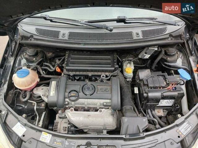 Черный Шкода Фабия, объемом двигателя 1.4 л и пробегом 194 тыс. км за 5500 $, фото 18 на Automoto.ua