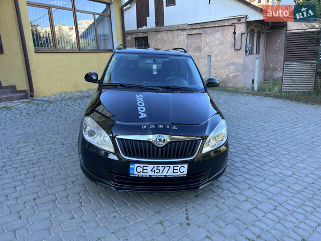 Черный Шкода Фабия, объемом двигателя 1.6 л и пробегом 275 тыс. км за 4350 $, фото 2 на Automoto.ua