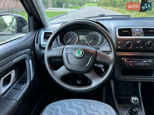 Чорний Шкода Фабія, об'ємом двигуна 1.4 л та пробігом 173 тис. км за 5750 $, фото 27 на Automoto.ua