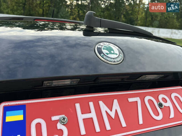 Шкода Фабия 2010 в Луцке на Automoto.ua Черный Шкода Фабия, объемом двигателя 1.2 л и пробегом 141 тыс. км за 6850 $, фото 48 на Automoto.ua