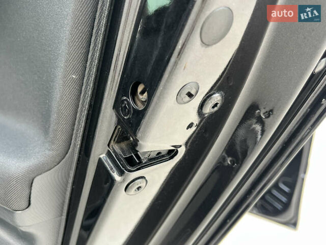 Шкода Фабия 2010 в Луцке на Automoto.ua Черный Шкода Фабия, объемом двигателя 1.2 л и пробегом 141 тыс. км за 6850 $, фото 124 на Automoto.ua