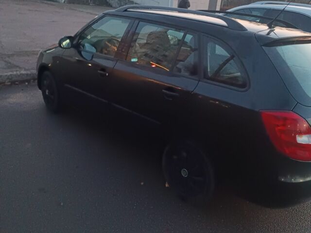 Чорний Шкода Фабія, об'ємом двигуна 1 л та пробігом 223 тис. км за 4485 $, фото 5 на Automoto.ua