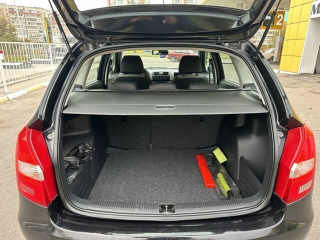 Чорний Шкода Фабія, об'ємом двигуна 1.6 л та пробігом 195 тис. км за 5500 $, фото 19 на Automoto.ua