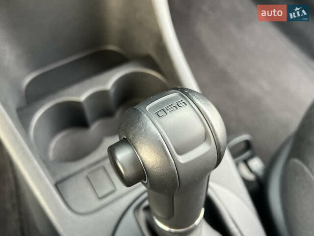 Шкода Фабия 2010 в Луцке на Automoto.ua Черный Шкода Фабия, объемом двигателя 1.2 л и пробегом 141 тыс. км за 6850 $, фото 71 на Automoto.ua