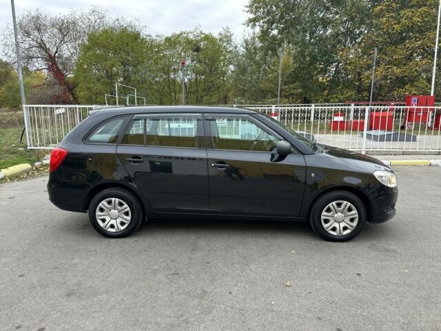 Чорний Шкода Фабія, об'ємом двигуна 1.6 л та пробігом 195 тис. км за 5500 $, фото 7 на Automoto.ua