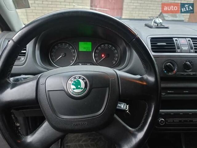 Чорний Шкода Фабія, об'ємом двигуна 1.2 л та пробігом 282 тис. км за 4700 $, фото 4 на Automoto.ua