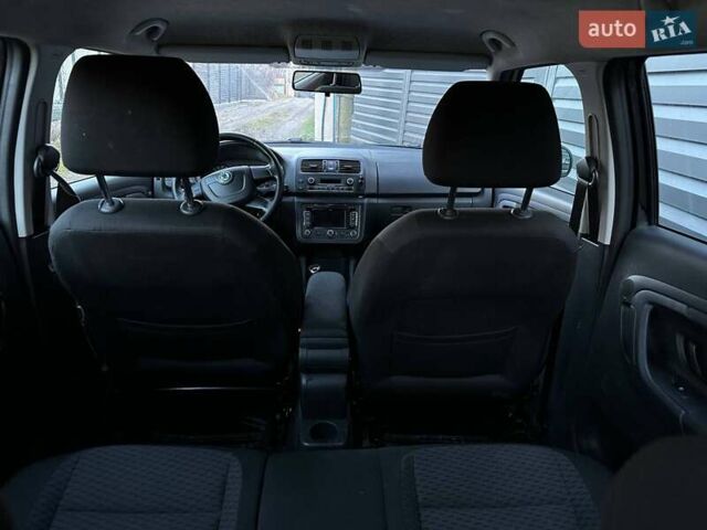 Черный Шкода Фабия, объемом двигателя 1.2 л и пробегом 295 тыс. км за 4900 $, фото 16 на Automoto.ua