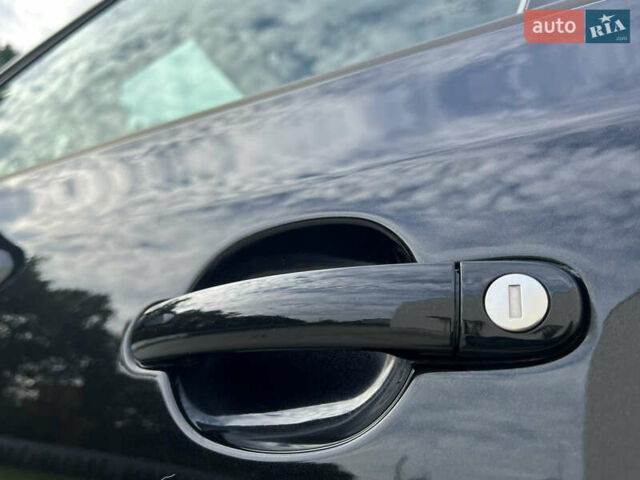 Шкода Фабия 2010 в Луцке на Automoto.ua Черный Шкода Фабия, объемом двигателя 1.2 л и пробегом 141 тыс. км за 6850 $, фото 40 на Automoto.ua