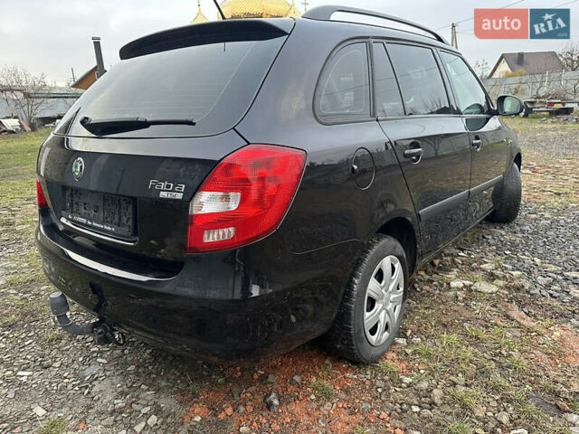 Черный Шкода Фабия, объемом двигателя 1.2 л и пробегом 191 тыс. км за 3950 $, фото 4 на Automoto.ua