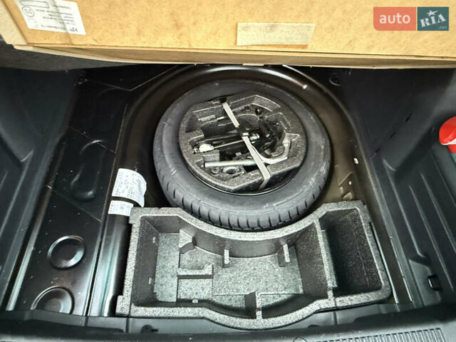 Черный Шкода Фабия, объемом двигателя 1.4 л и пробегом 189 тыс. км за 8500 $, фото 19 на Automoto.ua