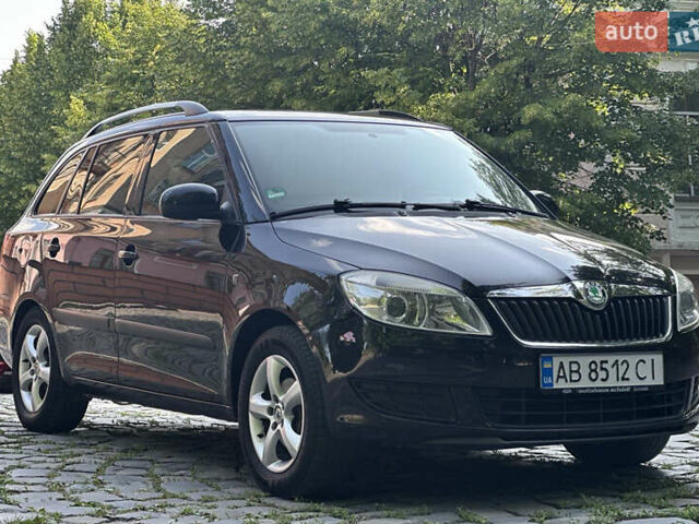 Черный Шкода Фабия, объемом двигателя 1.2 л и пробегом 281 тыс. км за 4700 $, фото 2 на Automoto.ua