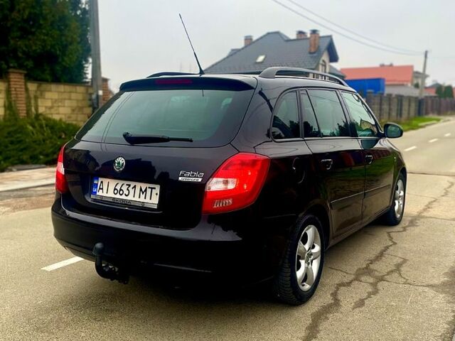 Черный Шкода Фабия, объемом двигателя 1.2 л и пробегом 243 тыс. км за 5300 $, фото 3 на Automoto.ua