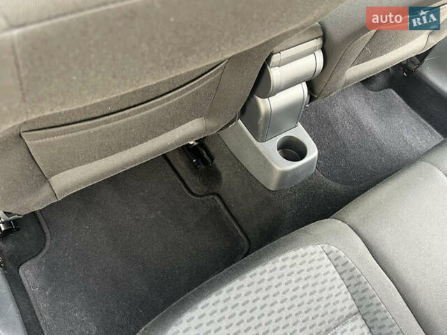 Шкода Фабия 2010 в Луцке на Automoto.ua Черный Шкода Фабия, объемом двигателя 1.2 л и пробегом 141 тыс. км за 6850 $, фото 86 на Automoto.ua