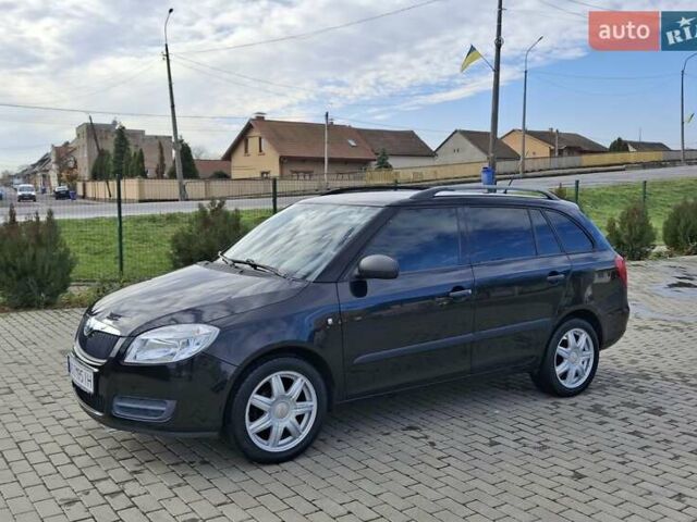 Чорний Шкода Фабія, об'ємом двигуна 1.2 л та пробігом 137 тис. км за 4750 $, фото 2 на Automoto.ua