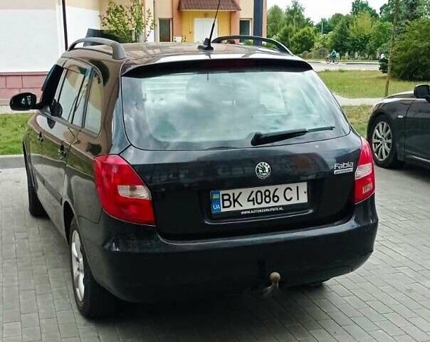 Чорний Шкода Фабія, об'ємом двигуна 1.2 л та пробігом 394 тис. км за 5500 $, фото 1 на Automoto.ua