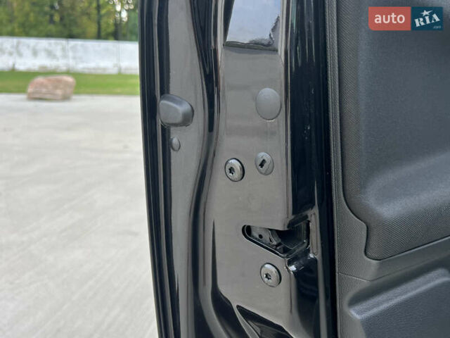 Шкода Фабия 2010 в Луцке на Automoto.ua Черный Шкода Фабия, объемом двигателя 1.2 л и пробегом 141 тыс. км за 6850 $, фото 133 на Automoto.ua