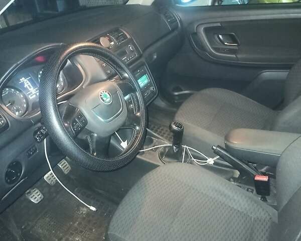 Чорний Шкода Фабія, об'ємом двигуна 1.2 л та пробігом 215 тис. км за 6500 $, фото 7 на Automoto.ua