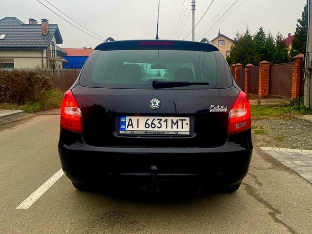 Черный Шкода Фабия, объемом двигателя 1.2 л и пробегом 243 тыс. км за 5300 $, фото 4 на Automoto.ua