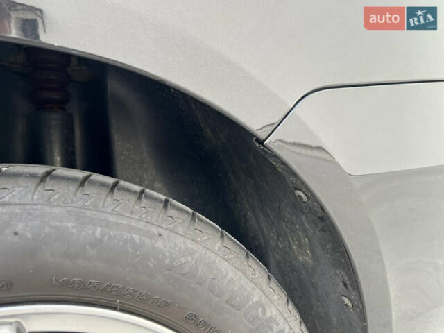 Шкода Фабия 2010 в Луцке на Automoto.ua Черный Шкода Фабия, объемом двигателя 1.2 л и пробегом 141 тыс. км за 6850 $, фото 43 на Automoto.ua