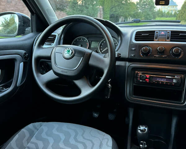 Чорний Шкода Фабія, об'ємом двигуна 1.4 л та пробігом 173 тис. км за 5750 $, фото 30 на Automoto.ua