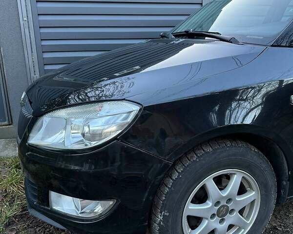 Черный Шкода Фабия, объемом двигателя 1.2 л и пробегом 295 тыс. км за 4900 $, фото 35 на Automoto.ua