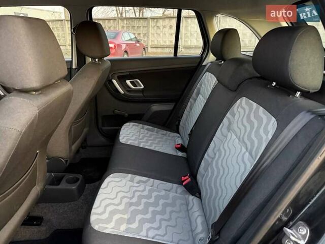 Чорний Шкода Фабія, об'ємом двигуна 1.4 л та пробігом 186 тис. км за 6000 $, фото 9 на Automoto.ua