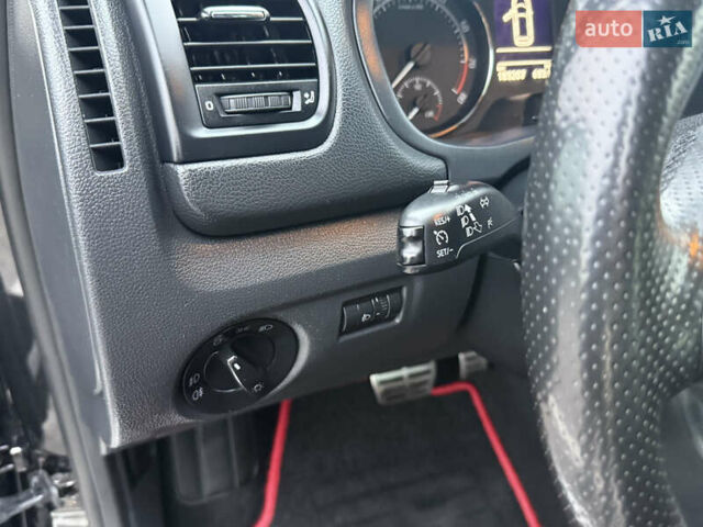 Черный Шкода Фабия, объемом двигателя 1.4 л и пробегом 189 тыс. км за 8500 $, фото 10 на Automoto.ua