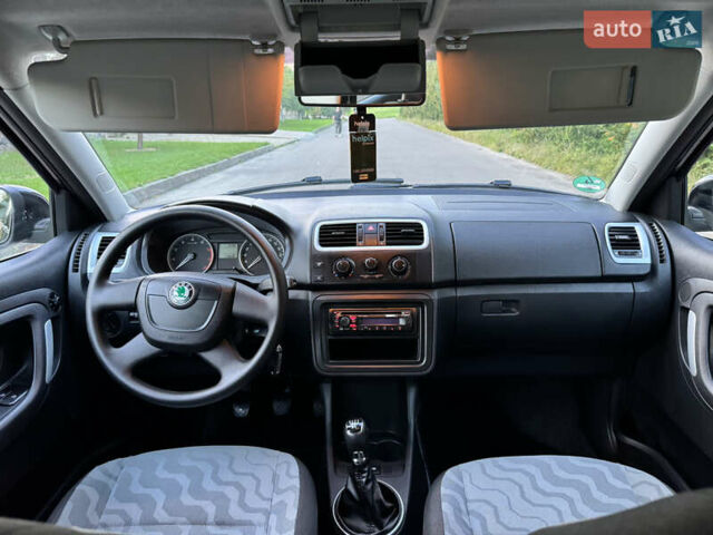 Чорний Шкода Фабія, об'ємом двигуна 1.4 л та пробігом 173 тис. км за 5750 $, фото 38 на Automoto.ua