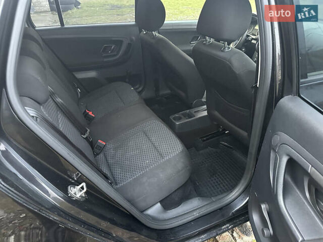 Черный Шкода Фабия, объемом двигателя 1.2 л и пробегом 191 тыс. км за 3950 $, фото 19 на Automoto.ua