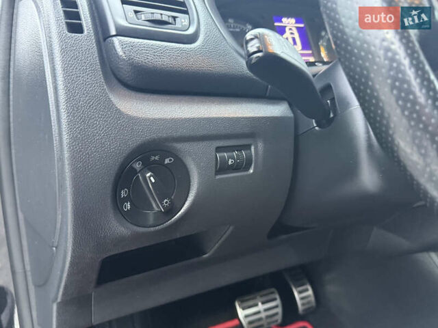 Черный Шкода Фабия, объемом двигателя 1.4 л и пробегом 189 тыс. км за 8500 $, фото 9 на Automoto.ua