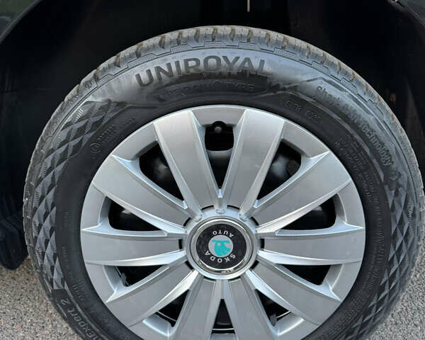 Чорний Шкода Фабія, об'ємом двигуна 1.4 л та пробігом 173 тис. км за 5750 $, фото 56 на Automoto.ua