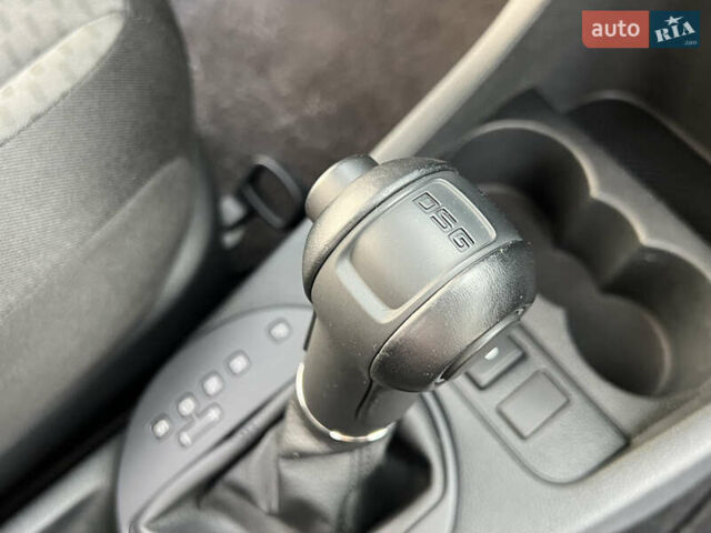 Шкода Фабия 2010 в Луцке на Automoto.ua Черный Шкода Фабия, объемом двигателя 1.2 л и пробегом 141 тыс. км за 6850 $, фото 95 на Automoto.ua