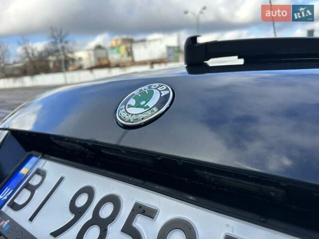 Черный Шкода Фабия, объемом двигателя 1.6 л и пробегом 195 тыс. км за 5500 $, фото 18 на Automoto.ua