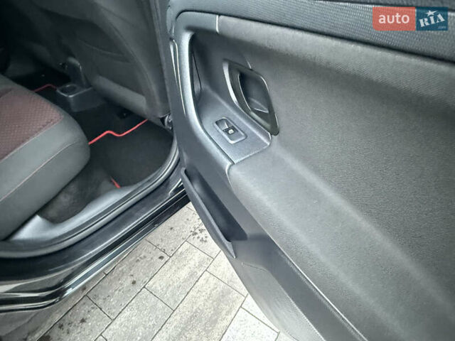 Черный Шкода Фабия, объемом двигателя 1.4 л и пробегом 189 тыс. км за 8500 $, фото 22 на Automoto.ua