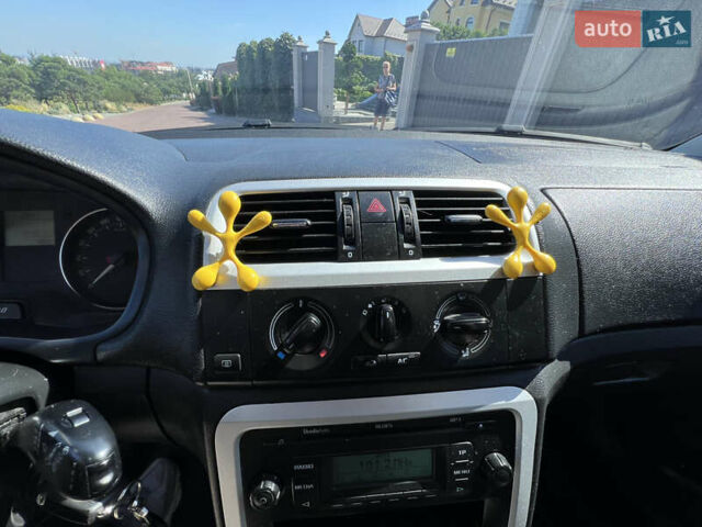 Чорний Шкода Фабія, об'ємом двигуна 1.6 л та пробігом 275 тис. км за 4700 $, фото 17 на Automoto.ua