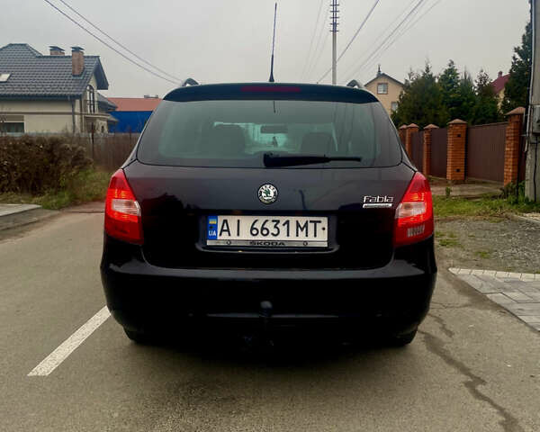 Черный Шкода Фабия, объемом двигателя 1.2 л и пробегом 243 тыс. км за 5300 $, фото 4 на Automoto.ua