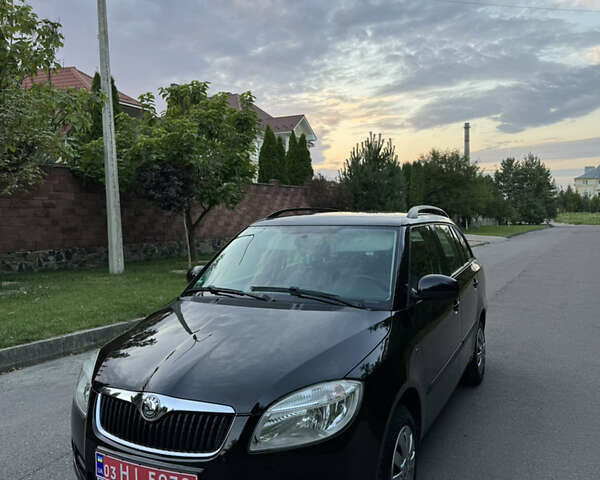 Черный Шкода Фабия, объемом двигателя 1.4 л и пробегом 173 тыс. км за 5350 $, фото 6 на Automoto.ua
