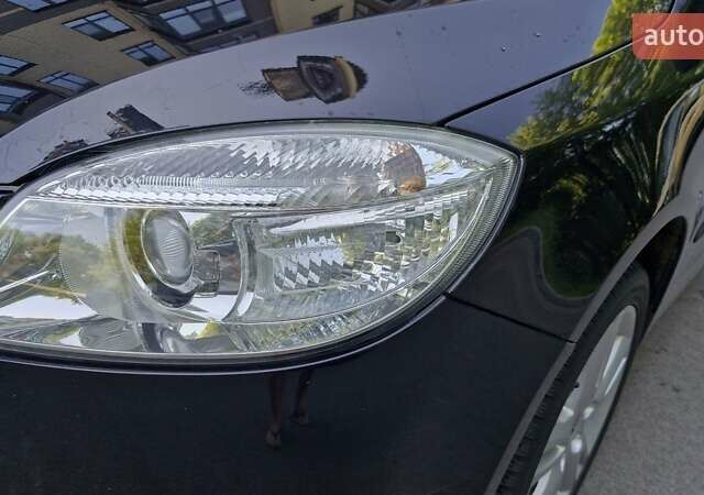 Черный Шкода Фабия, объемом двигателя 1.6 л и пробегом 175 тыс. км за 6450 $, фото 3 на Automoto.ua