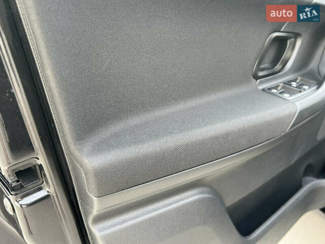 Шкода Фабия 2010 в Луцке на Automoto.ua Черный Шкода Фабия, объемом двигателя 1.2 л и пробегом 141 тыс. км за 6850 $, фото 79 на Automoto.ua