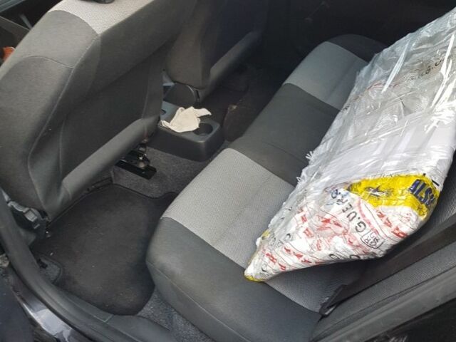 Черный Шкода Фабия, объемом двигателя 1 л и пробегом 220 тыс. км за 4200 $, фото 4 на Automoto.ua