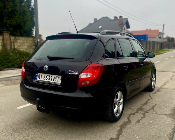 Черный Шкода Фабия, объемом двигателя 1.2 л и пробегом 243 тыс. км за 5300 $, фото 3 на Automoto.ua