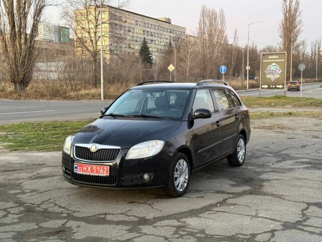 Черный Шкода Фабия, объемом двигателя 0 л и пробегом 186 тыс. км за 6000 $, фото 3 на Automoto.ua