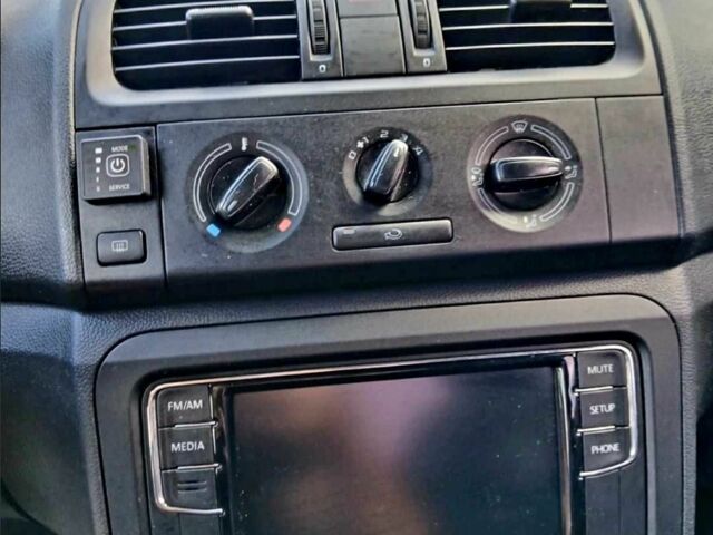 Чорний Шкода Фабія, об'ємом двигуна 0 л та пробігом 240 тис. км за 4300 $, фото 5 на Automoto.ua