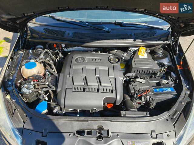 Шкода Фабия 2011 в Новоднестровск на Automoto.ua Черный Шкода Фабия, объемом двигателя 1.2 л и пробегом 195 тыс. км за 6300 $, фото 4 на Automoto.ua